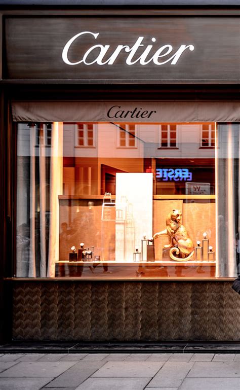 who owns cartier today.